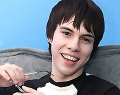 Twink telling outrageous stories and dirty little secrets!