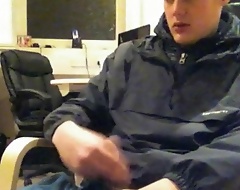 Hey guys, ever had the urge to just whack one our at work? My boyfriend stayed late at work last night to get some extra work done and he just couldn&